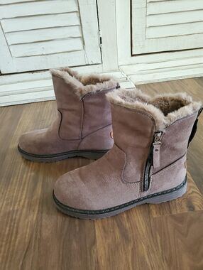 Women's Brown Faux Fur Lined Boots 6.5